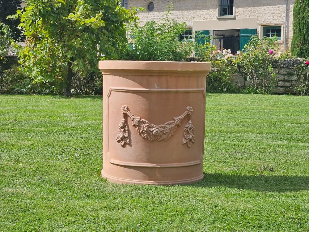 UNE MAISON EN TOSCANE CILINDRO SEMICIRCOLARE FESTONATO L57 H60 en terre cuite de Toscane