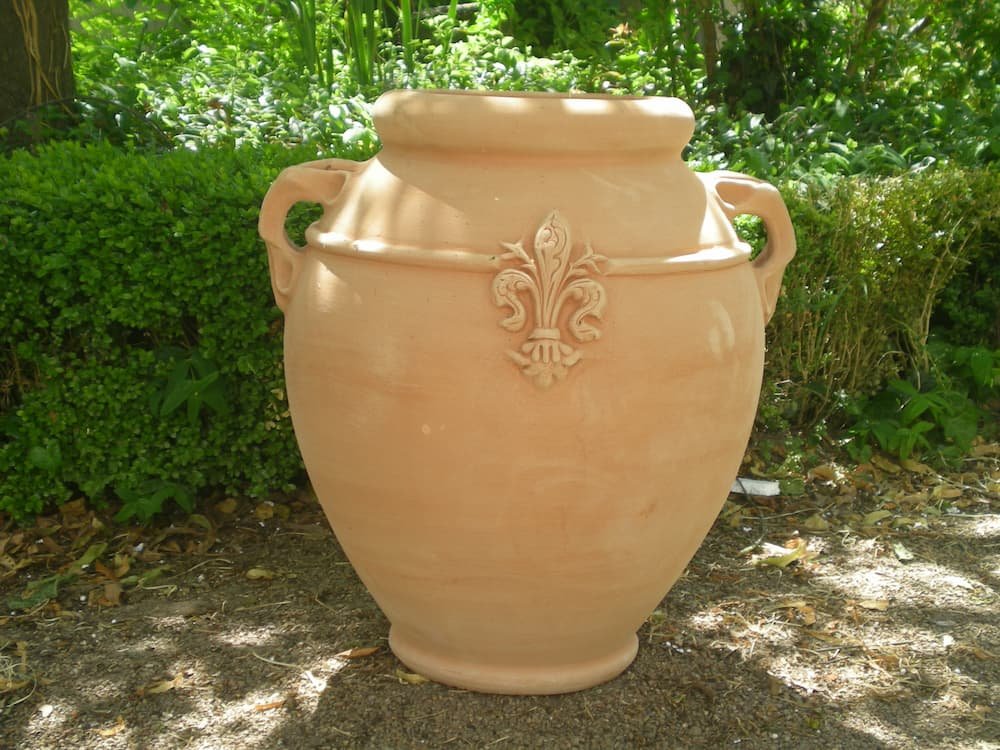 UNE MAISON EN TOSCANE ORCIO OLIO CON MANICI en terre cuite de Toscane