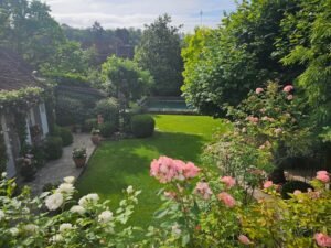 AMENAGER SON JARDIN AVEC DES POTERIES